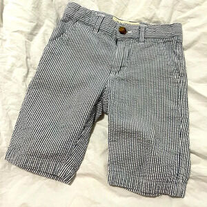 Kids size 5 Nautica Searsucker shorts adjustable waist buttons